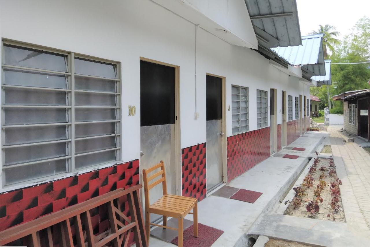 Oyo 90176 D'Cruz Sunrise Villa Pantai Cenang  Buitenkant foto