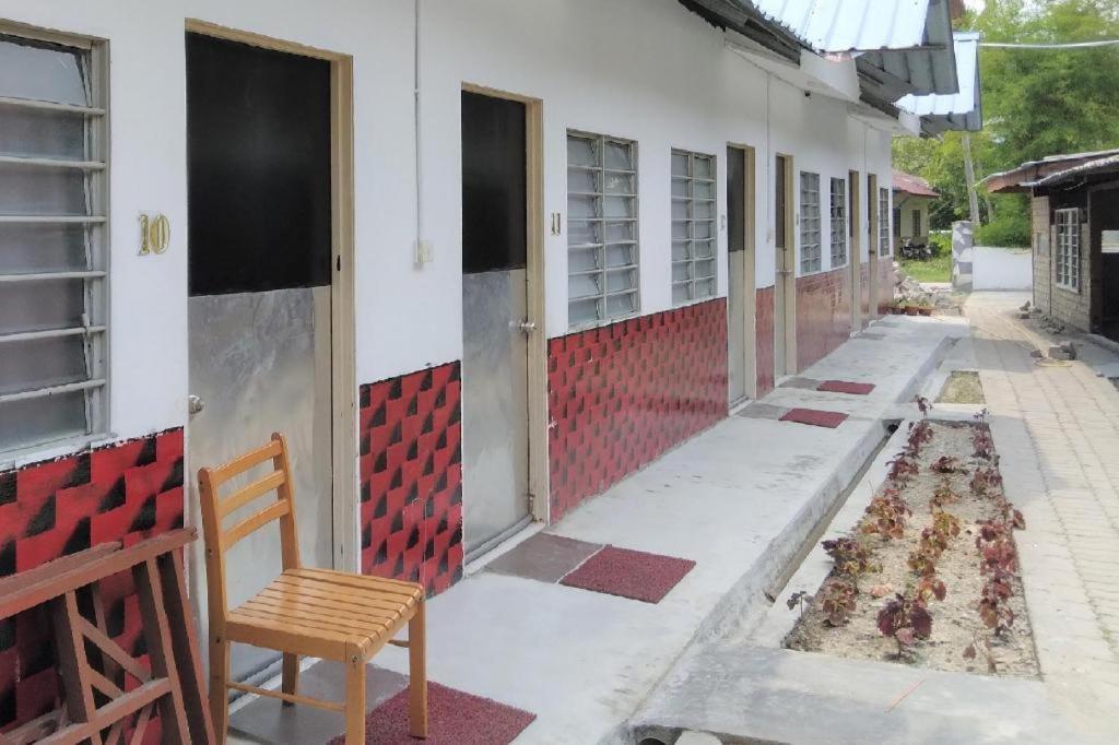Oyo 90176 D'Cruz Sunrise Villa Pantai Cenang  Buitenkant foto